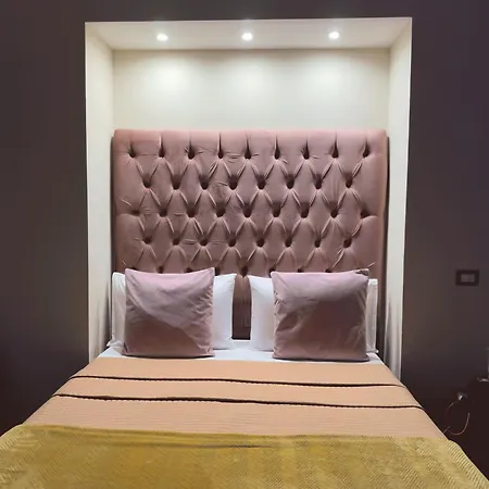 My Luxury Oda ve Kahvaltı Napoli