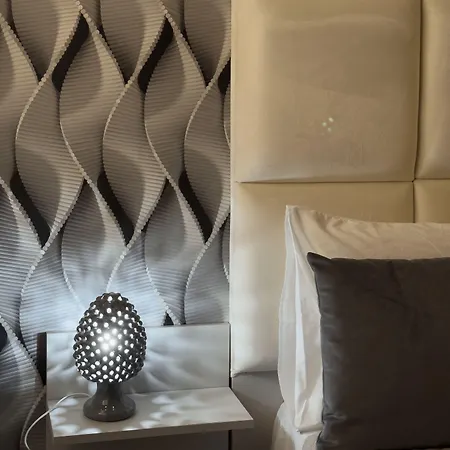 My Luxury فندق مبيت وإفطار نابولي