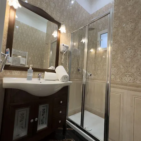 فندق مبيت وإفطار My Luxury نابولي