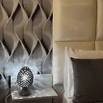 My Luxury Couette-café Naples