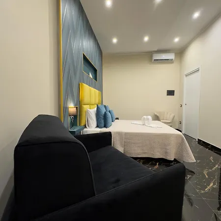 My Luxury 3* Neapel