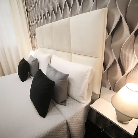 My Luxury 3* Neapel