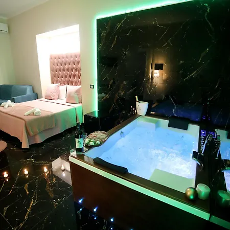 My Luxury 3* Neapel